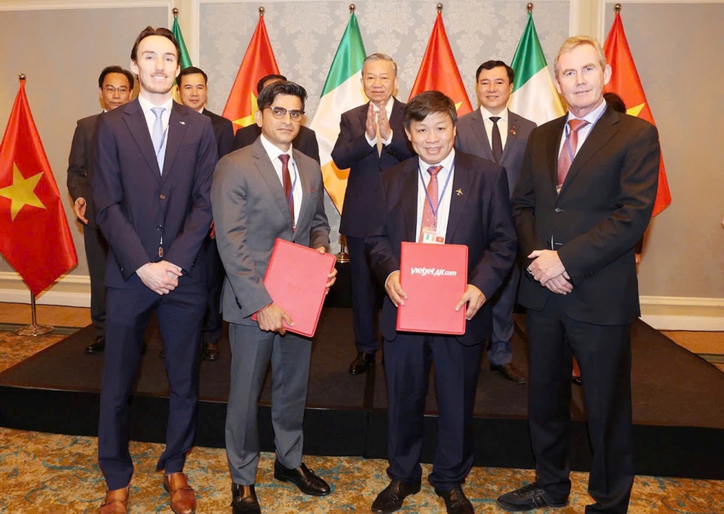 Vietjet và Castlelake thỏa thuận thu xếp tài chính cho 4 máy bay Airbus
